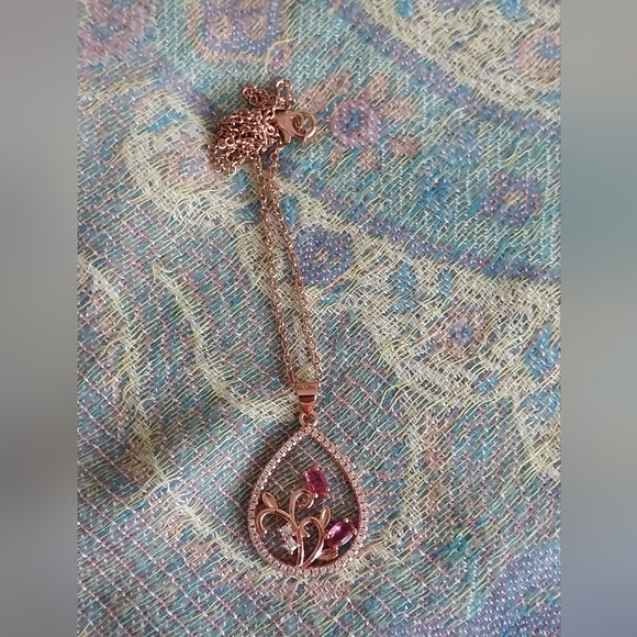 Rose Gold Plated Ruby Colored Stone Flower Pendant Necklace - Picture 6 of 6